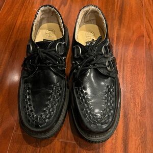 TUK classic black creepers size US 6